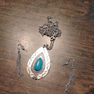 Silver and Turquoise Pendant Necklace Set